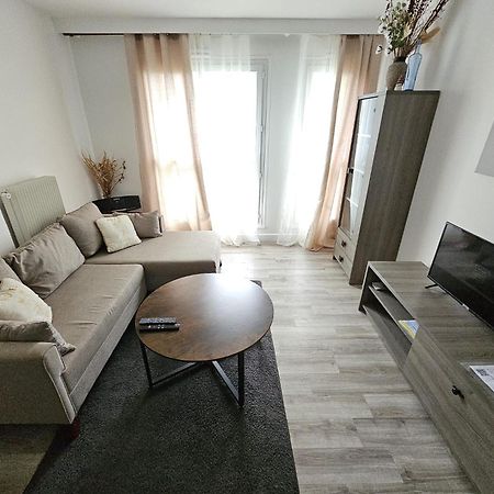 Charmant Pied-A-Terre Entre Paris Et Disneyland - Rer A Et E Apartment Villiers-sur-Marne Exterior photo