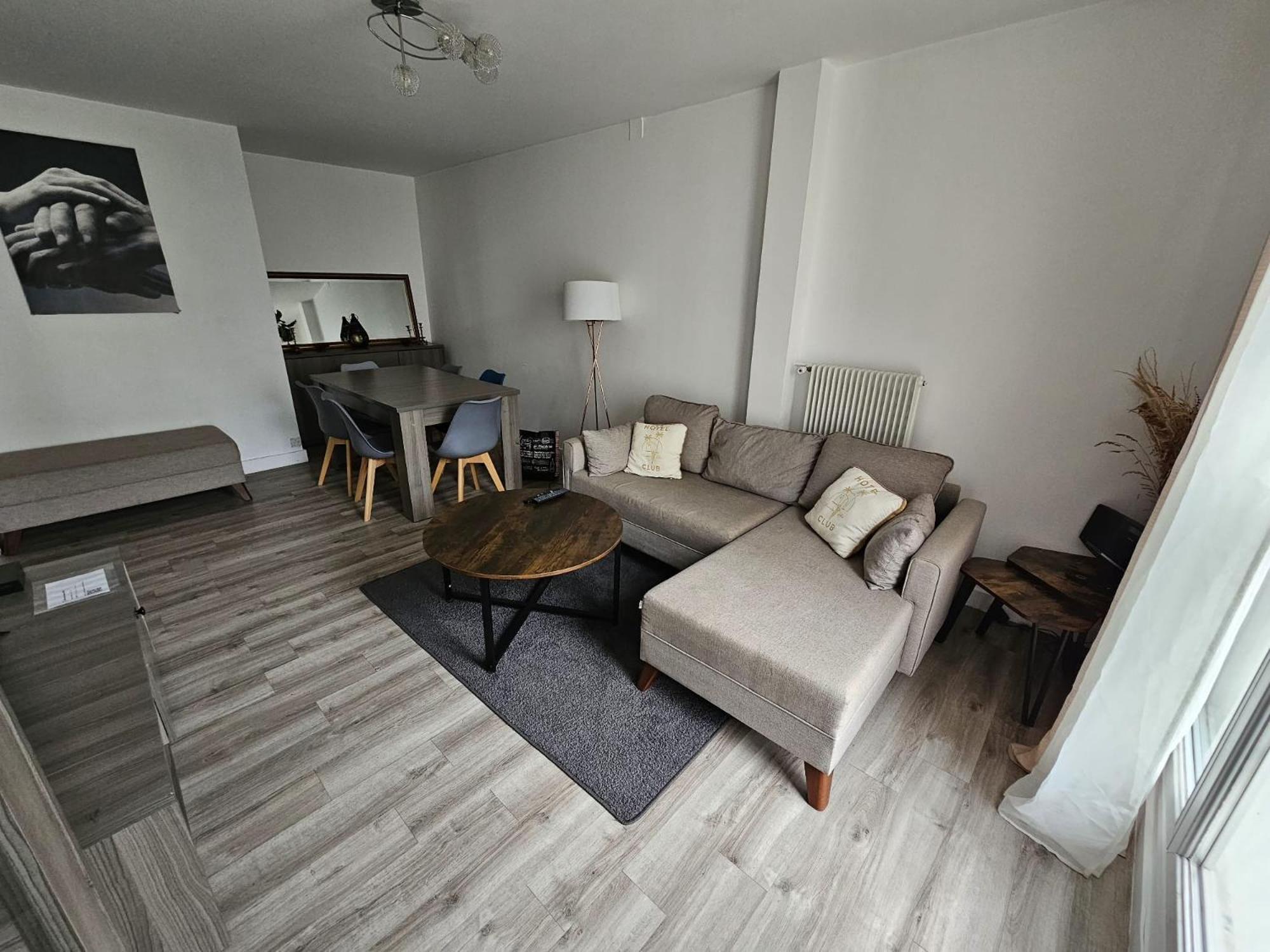 Charmant Pied-A-Terre Entre Paris Et Disneyland - Rer A Et E Apartment Villiers-sur-Marne Exterior photo