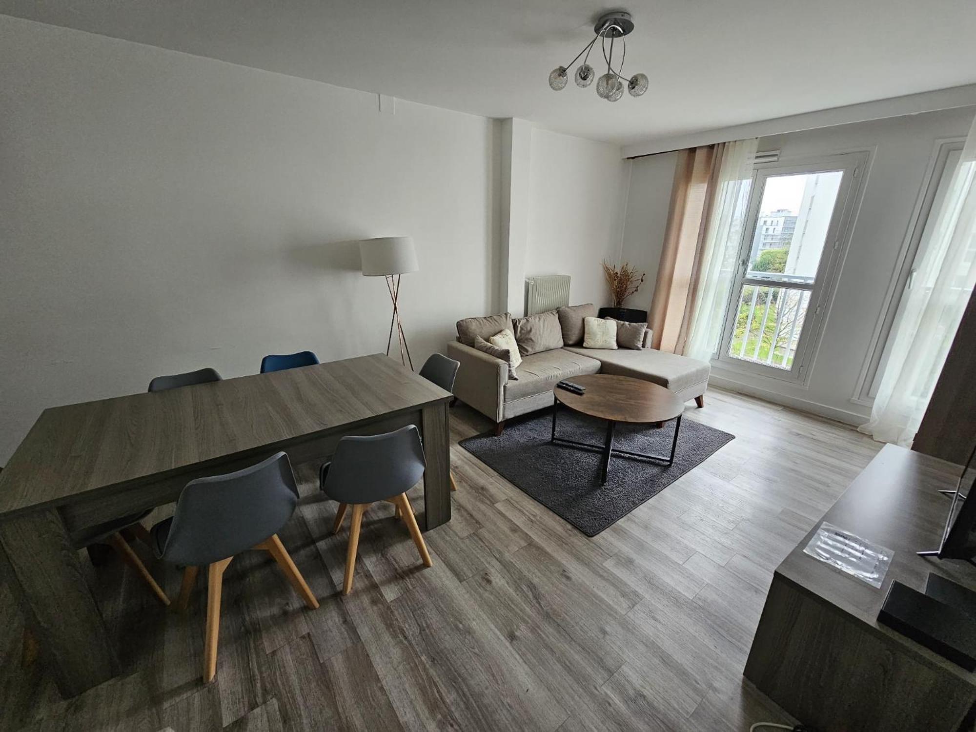 Charmant Pied-A-Terre Entre Paris Et Disneyland - Rer A Et E Apartment Villiers-sur-Marne Exterior photo